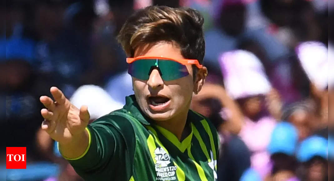 Women's T20 World Cup Nida Dar equals record as Pakistan spin bowlers