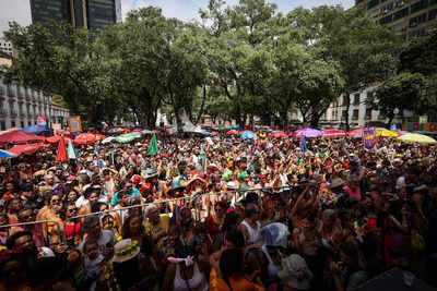 Rio de Janeiro's Carnival parade is back after the pandemic - Times of India