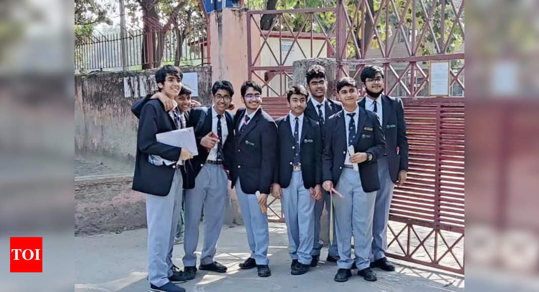 CBSE Class 12 Hindi Exam Analysis 2023: Overall exam was easy, say students – Times of India