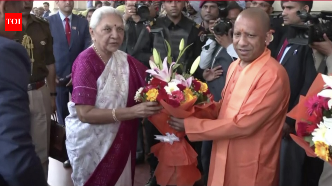 UP: Governor Anandiben Patel arrives at Vidhan Sabha for Budget Session