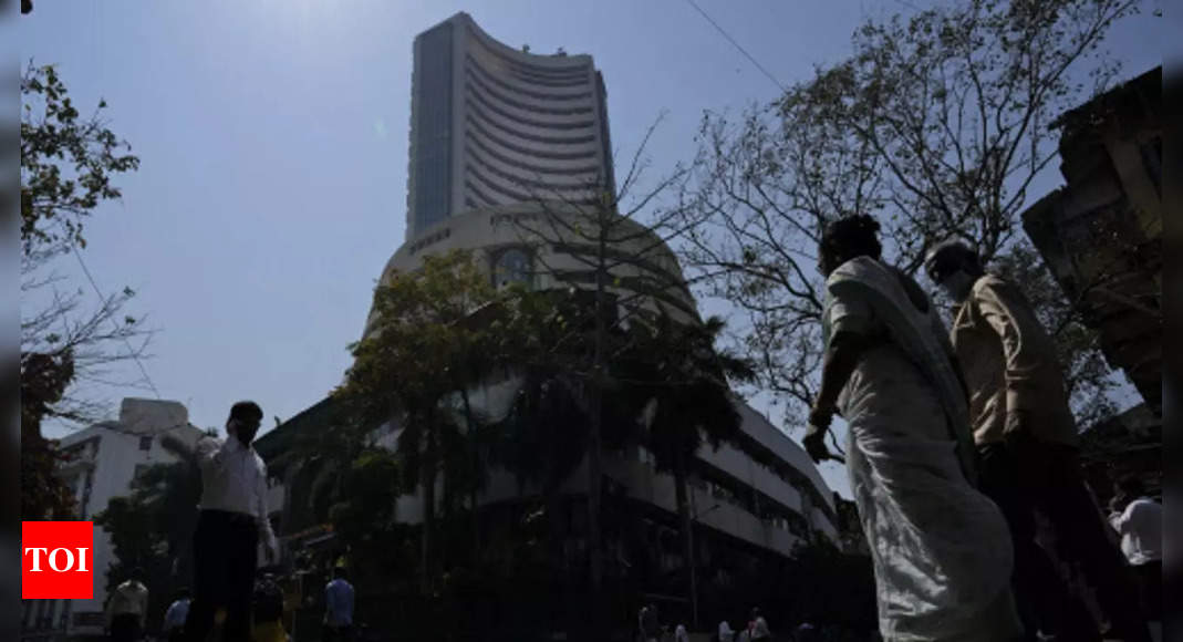 Nifty: Sensex, Nifty pare early gains to settle lower for 2nd straight session – Times of India