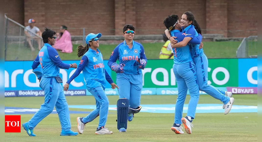 Women’s T20 World Cup, India vs Ireland Highlights: Smriti Mandhana shines as India beat Ireland by 5 runs (DLS) to qualify for semis | Cricket News – Times of India