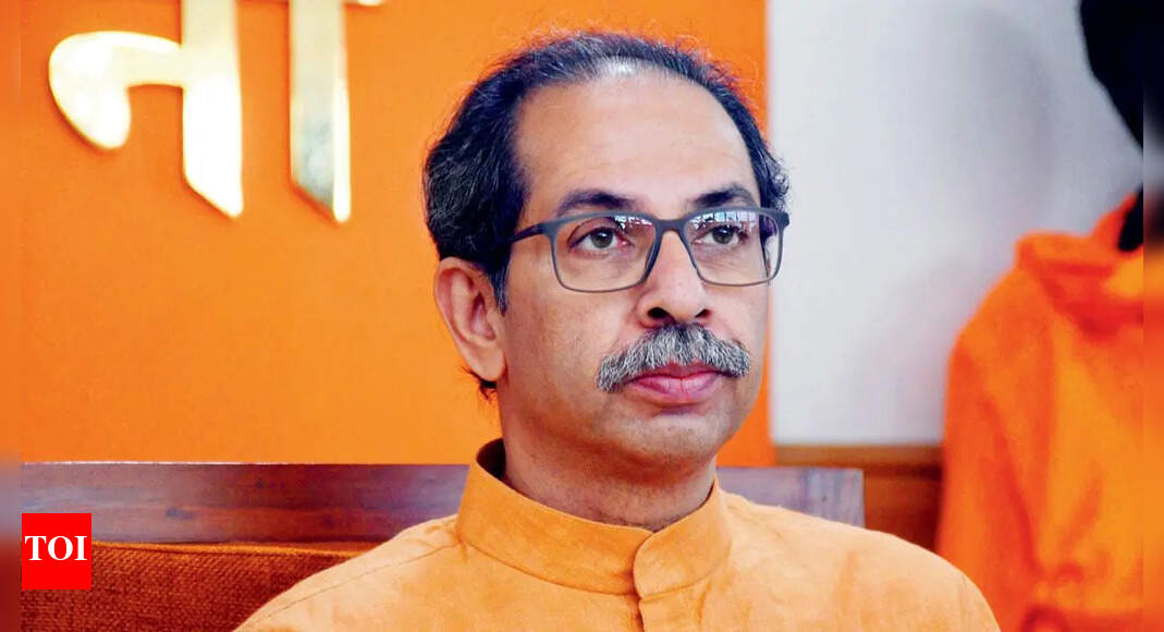 पोल पैनल को भंग करें, चुनाव के जरिए उसका मुखिया नियुक्त करें: महाराष्ट्र के पूर्व सीएम उद्धव ठाकरे |  मुंबई समाचार – टाइम्स ऑफ इंडिया