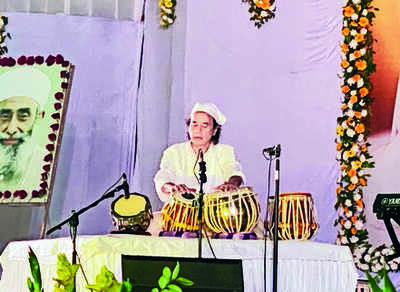 Hussain’s tabla wins hearts