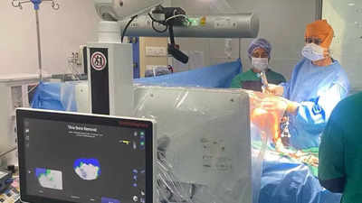 Sikh doctor to teach advanced robotic surgery techniques to surgeons from across Asia