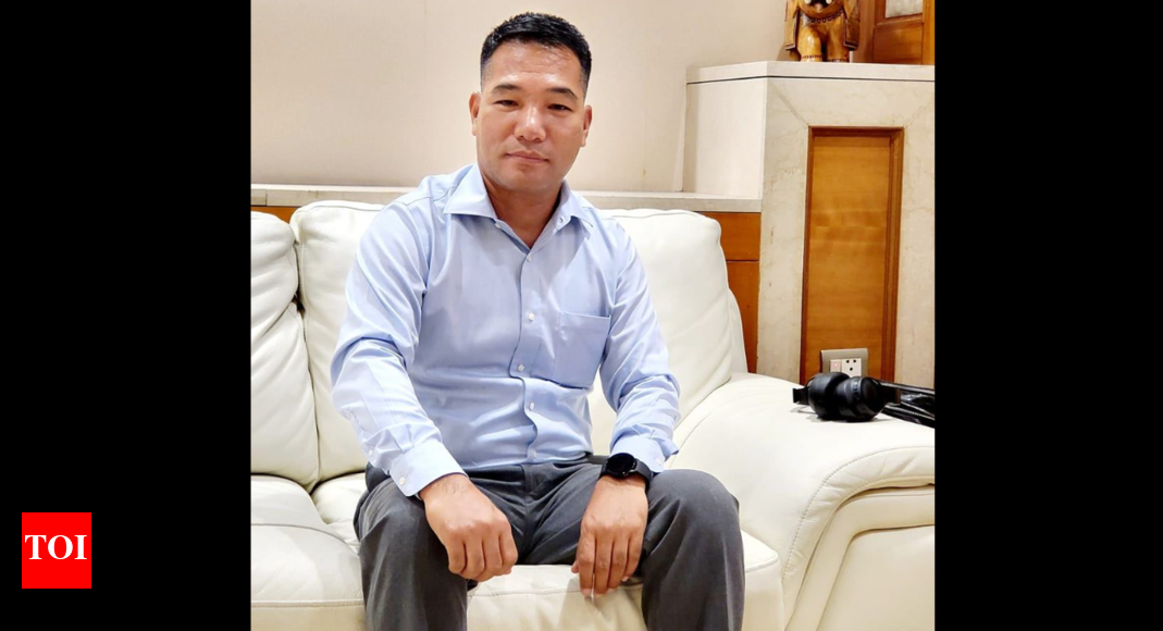 A 'king', a minister and an engineer fight to win Nagaland's Tizit ...