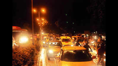 Officials discuss ways to make Chandigarh roads safer