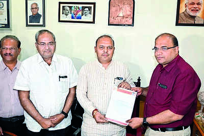 Sayajigunj: Mla Rokadiya Resigns From Mayor’s Post | Vadodara News ...