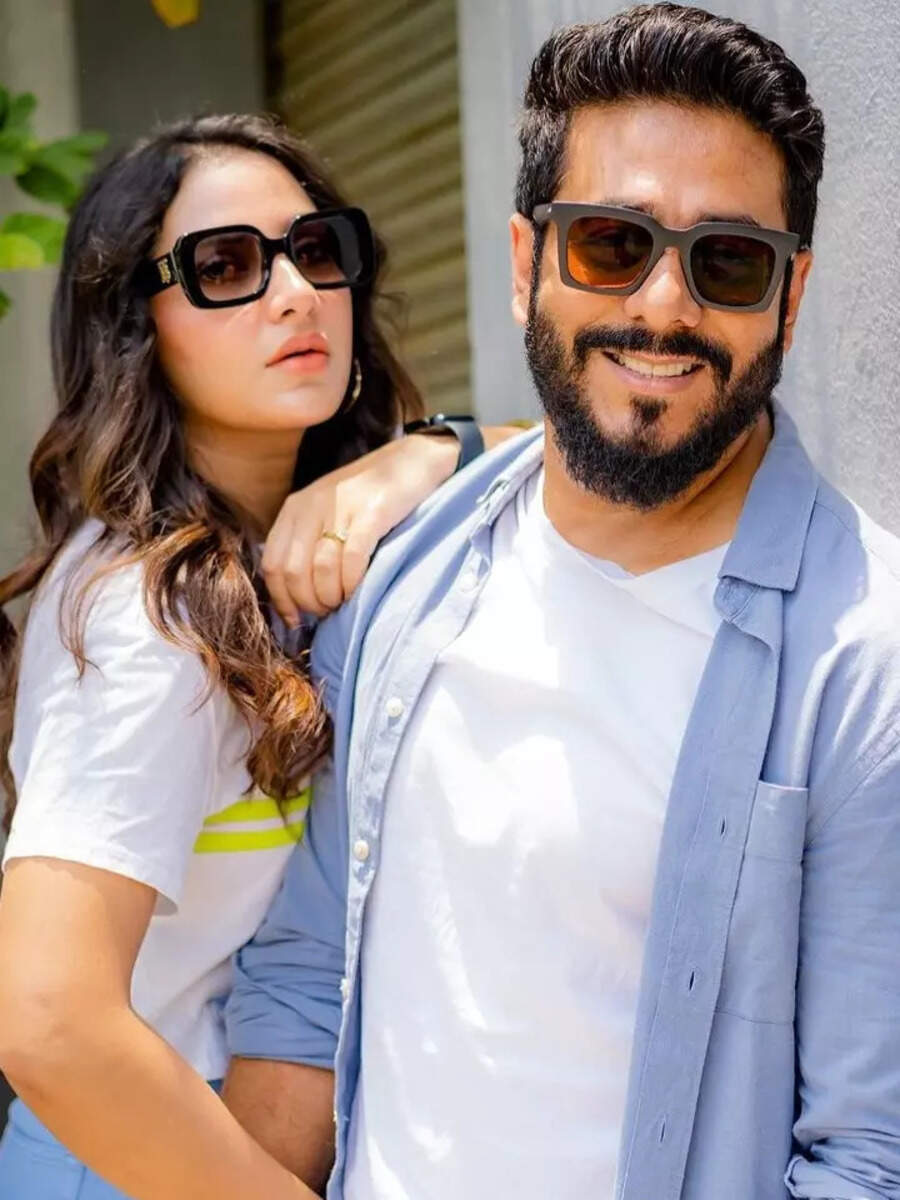 Mushy pics of celeb couple Raj ChakrabortySubhashree Ganguly Times