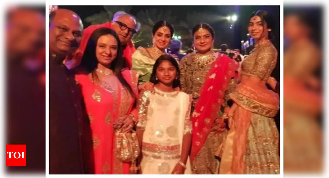 A day ahead of her Death Anniversary, Boney Kapoor shares last pic of wife Sridevi, leaves fans emotional – Times of India
