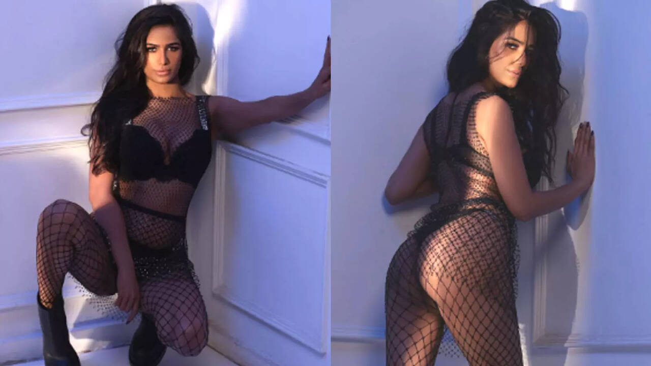 Poonam pandey hot naked
