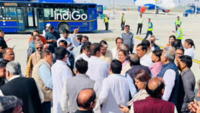 Khera deplaning: Dharna at tarmac, sloganeering and distressed passengers