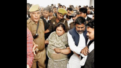 SP MLA Vijma Yadav gets 18 months jail in attack on cops case in Prayagraj