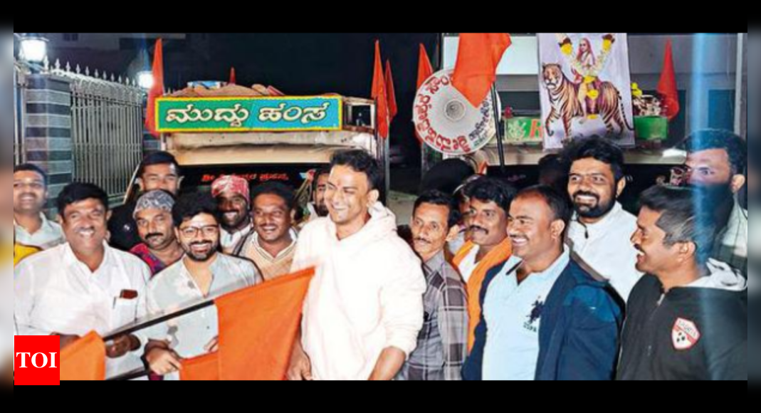 Mandya Bachelors Group Embarks On A Padayatra To Mm Hills Mysuru   Photo 