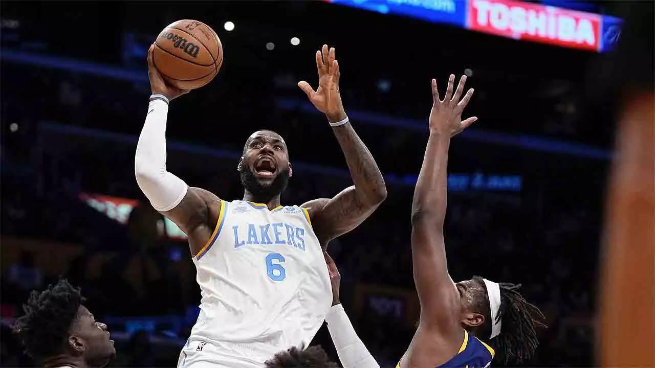 LeBron James' 56 points lead Lakers past Golden State Warriors - Los  Angeles Times