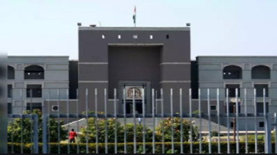 Gujarat HC fines two persons for calling judge to influence case