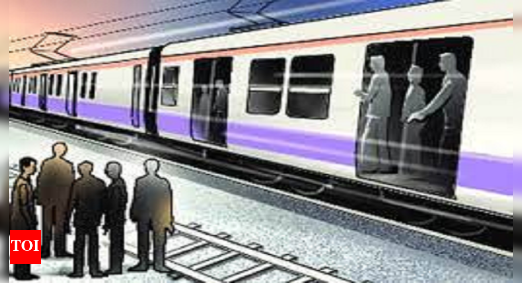 Woman trying to hop on to running train falls, dies in Tamil Nadu ...