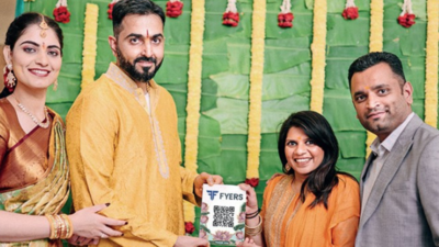 Bengaluru couple hands gold ETFs as return gifts at wedding