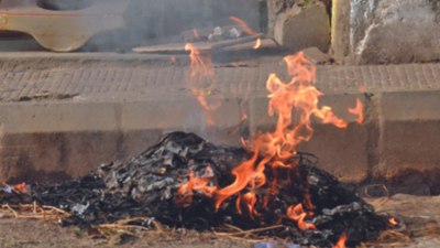 Residents protest against HDMC for burning garbage