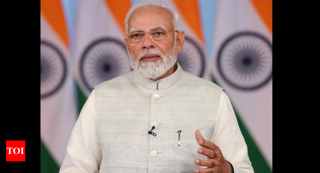 प्रधानमंत्री नरेंद्र मोदी ने उत्तर प्रदेश के युवा पुलिसकर्मियों से कहा, दिल रखो |  लखनऊ समाचार – टाइम्स ऑफ इंडिया