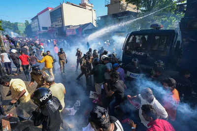 Sri Lankan Opposition-led Protest March Comes Under Police Tear Gas ...