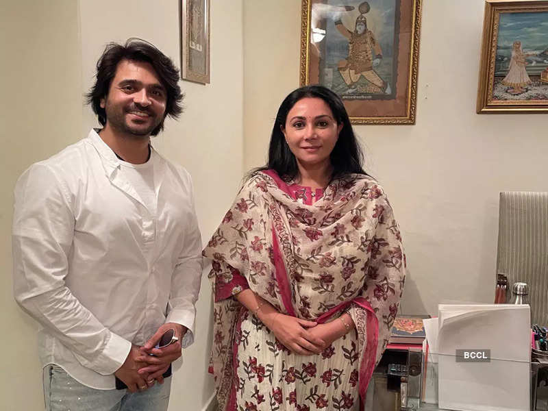 Aashiesh Sharrma meets erstwhile Jaipur royal Diya Kumari to discuss how Rajasthan could be explored further by the entertainment industry