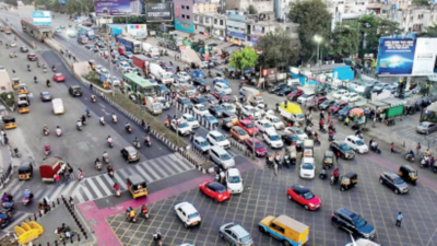 Traffic cops study factors leading to frequent jams in Prayagraj