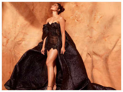 Rashmika Mandanna makes a bold appearance in a sexy black short dress; Netizens call her Urfi Javed 2.0