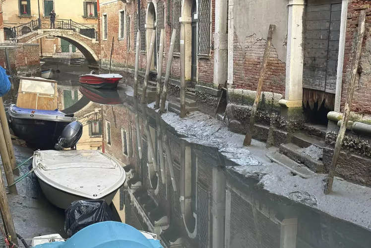 Венеция без воды фото What happened to Venice? Times of India Travel