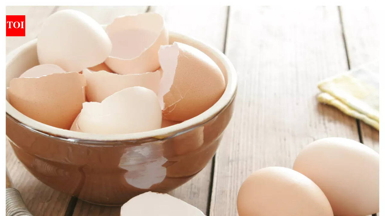 Why some nutritionists recommend eating eggshells