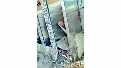 Raising a stink: Public toilet at Gill Road left abandoned