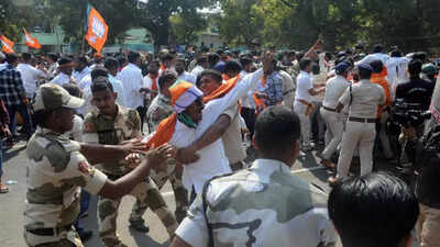 20 cops among 50 injured in BJP rally over ex-minister Naba Kisore Das murder turns violent in Bhubaneswar