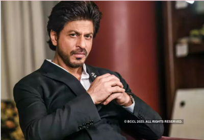 Throwback: When Shah Rukh Khan was stopped from visiting the muhurat of his own film because the security guard refused to believe that he is an actor