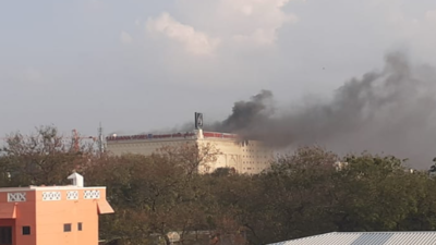 Fire breaks out in Super Saravana Stores in Madurai