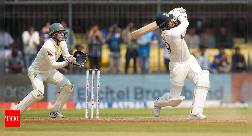 ‘Batter’ Umesh Yadav equals Virat Kohli’s Test record | Cricket News – Times of India