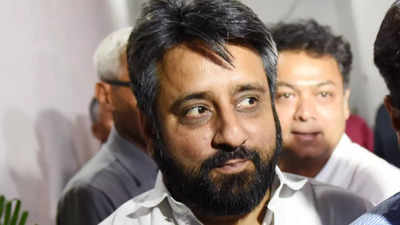 Breather for AAP MLA Amanatullah Khan in stone-pelting, Delhi Waqf Board cases