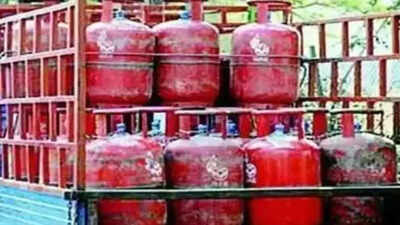 After 7-month freeze, LPG price rises by Rs 50 in Kolkata