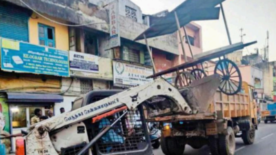 Greater Chennai Corporation evicts hawkers from Wall Tax Road | Chennai