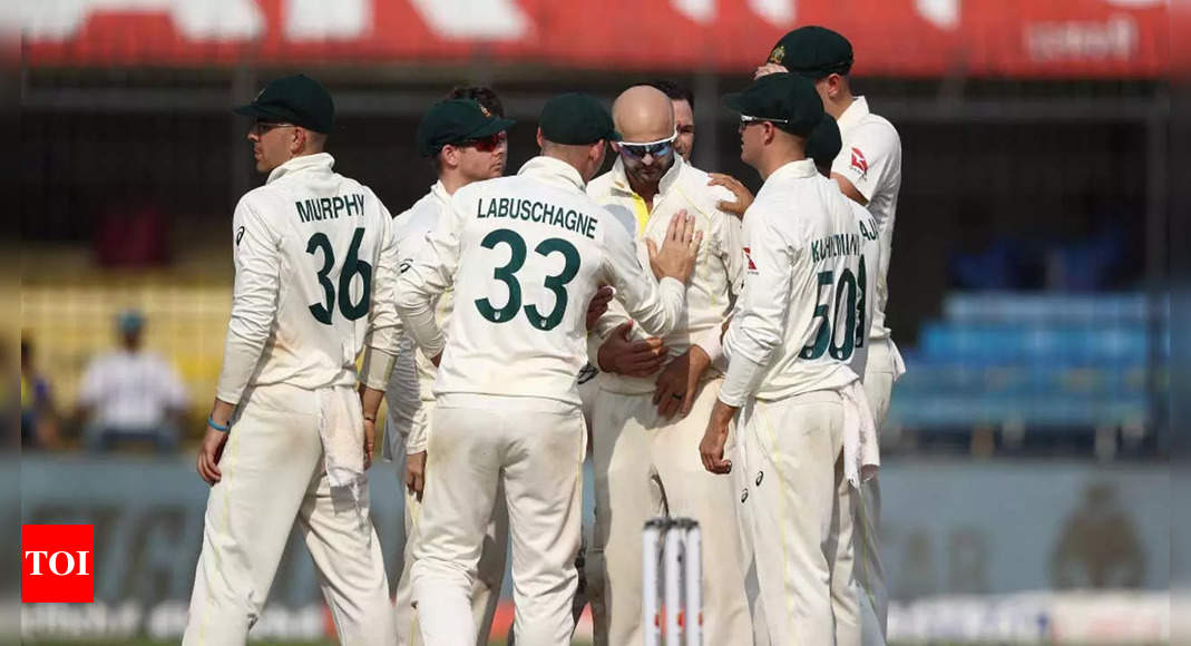 India vs Australia 3rd Test Live Score: India look to limit damage on Day 2  – The Times of India