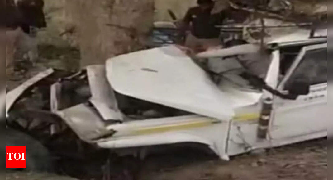 Three killed, four injured in road accident in Uttar Pradesh's Kanpur ...