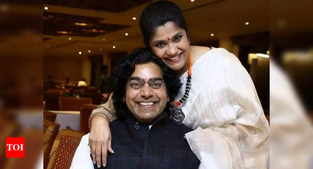 Renuka Shahane opens up about falling in love with Ashutosh Rana after divorce from her first husband Vijay Kenkare: My picture of marriage was definitely not rosy – Times of India