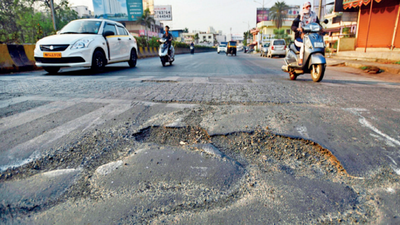 Bad roads lead to bad backs - Times of India