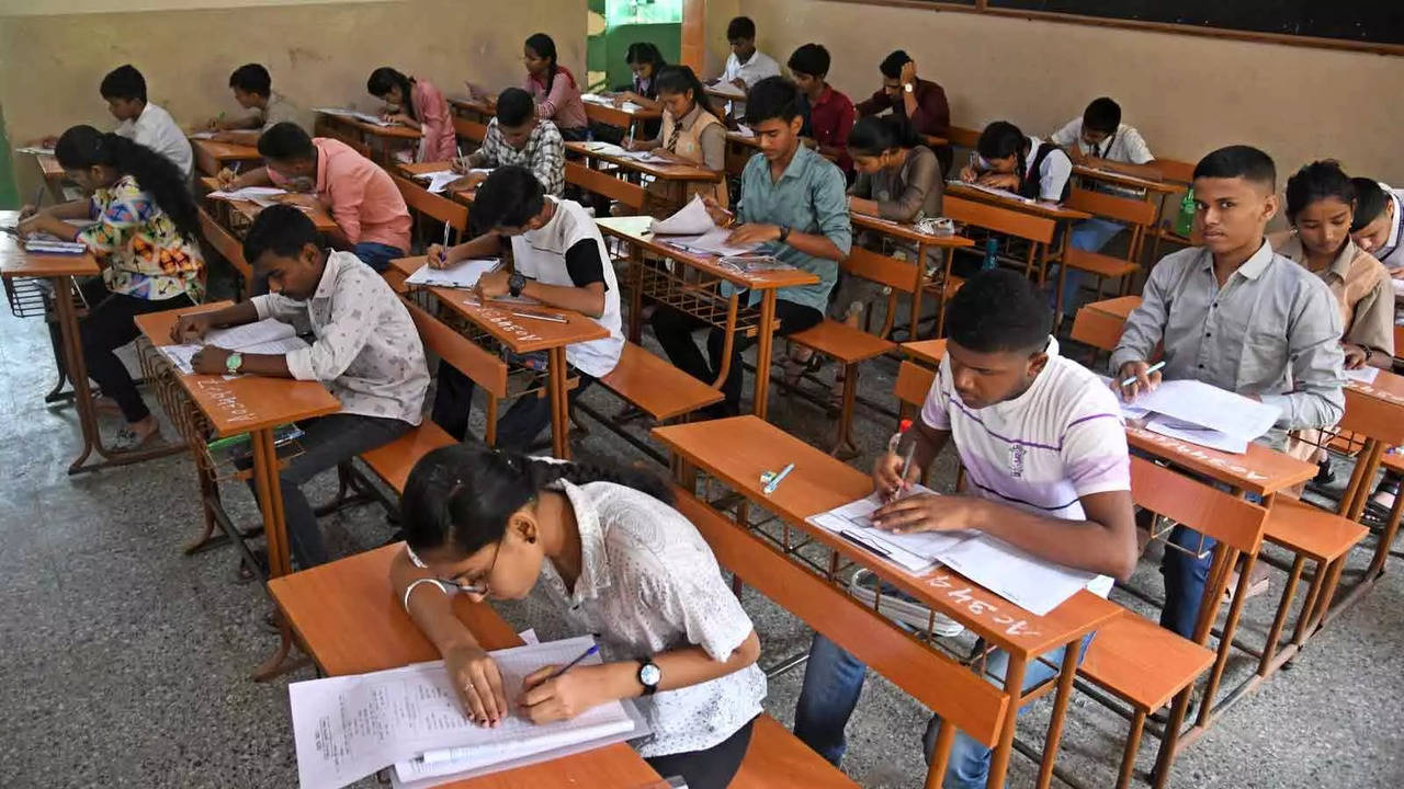 CBSE Board Exam 2023: Class 10 Science paper today, check last ...