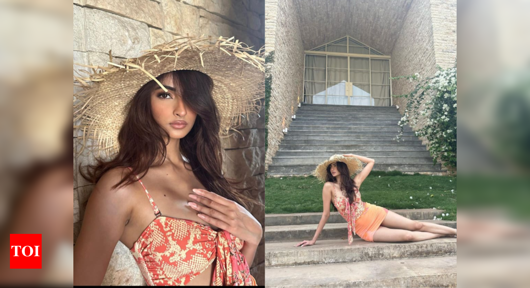 Palak Tiwari gets trolled for her latest summer photoshoot; netizens troll  her for “black armpits” - Times of India