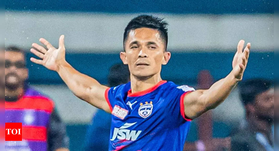 ISL: Bengaluru awarded playoff win as Kerala walk off pitch in protest | Football News – Times of India