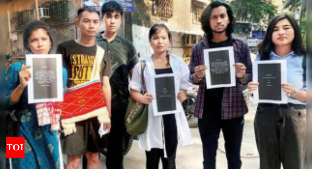 नागालैंड एमए के छात्र के साथ दुर्व्यवहार: मुंबई में हिरासत में लिए गए 3 छात्रों में से 2 छात्र |  मुंबई समाचार – टाइम्स ऑफ इंडिया