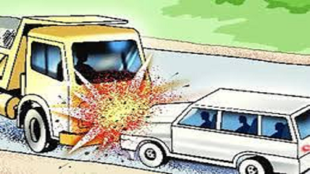 Two killed as speeding truck hits car that jumped lane in Chennai | Chennai  News - Times of India