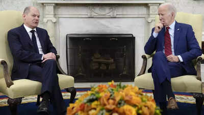 Biden, Scholz vow to punish Russia for war in Ukraine