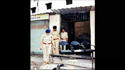 Two stabbed to death in attack over extorting money in Surat