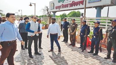 Timings, user charges for boats at Boat Club revised, 4 more boats also added in Kanpur